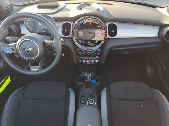 MINI John Cooper Works Cabrio JCW Cabrio John Cooper Works Trim Navi harman/ka