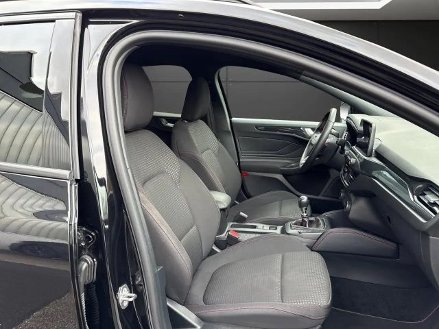 Ford Focus EcoBoost ST Line Wagon