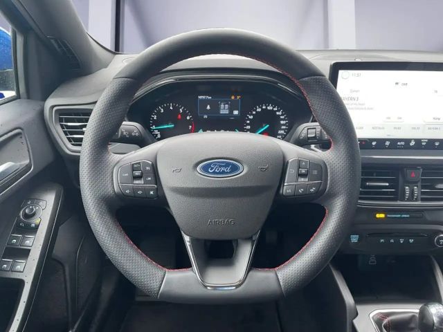 Ford Focus ST Line Wagon