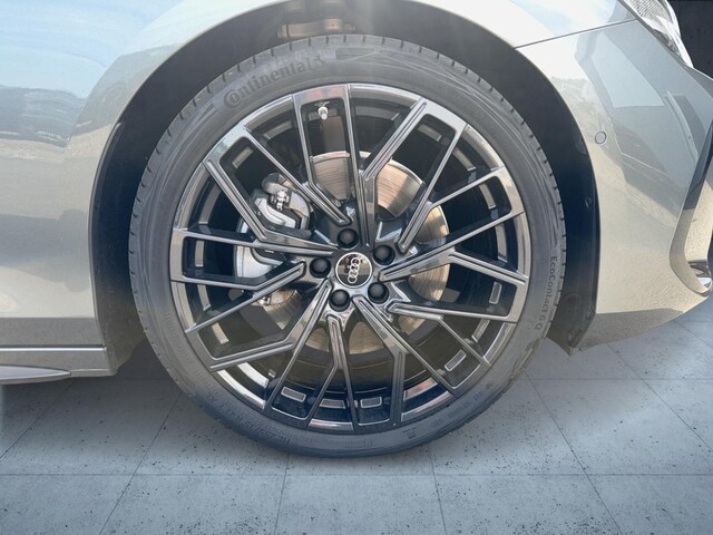 Audi A6 Avant Quattro S-Tronic