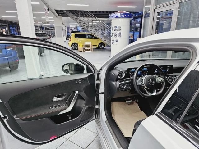 Mercedes-Benz A 200 AMG Line