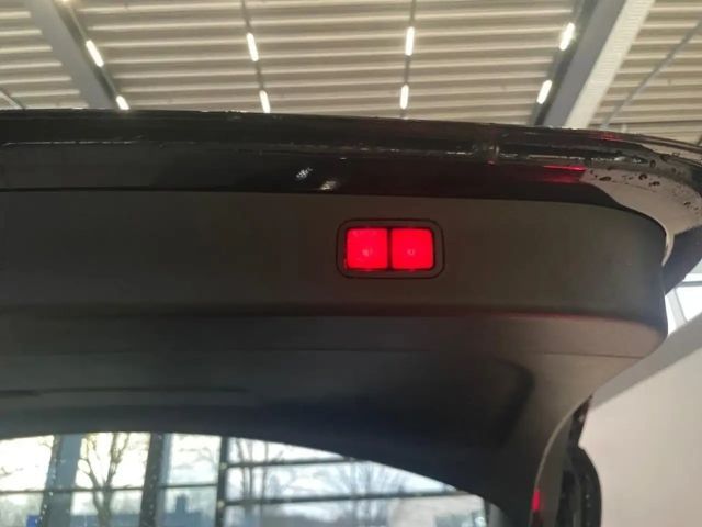 Mercedes-Benz E 220 AMG Line E 220 d Estate