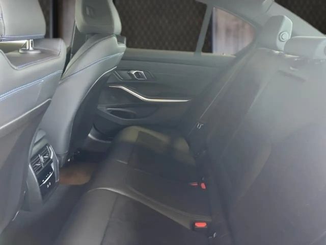 BMW 320 320d Sedan xDrive