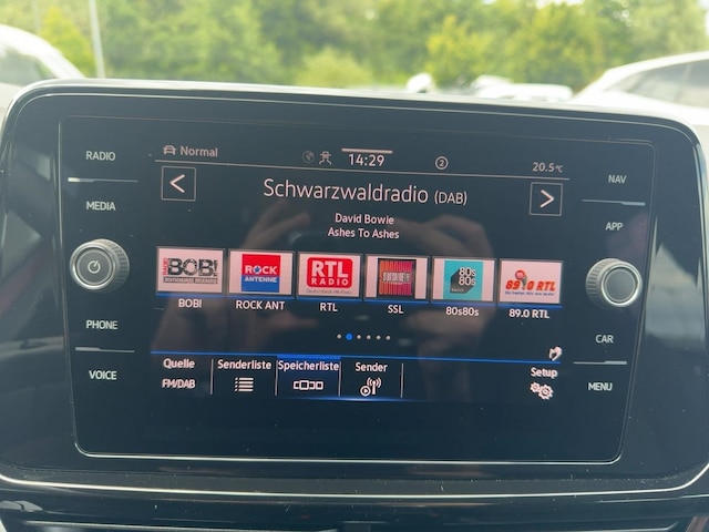 Volkswagen T-Roc 1.5 TSI Plus R-Line