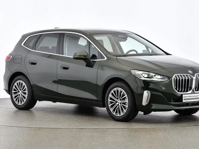 BMW 218 218d Active Tourer Luxury Line Sedan