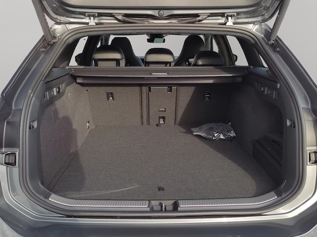 Volkswagen Passat DSG R-Line eHybrid