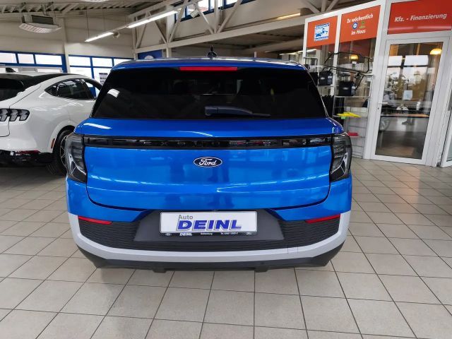 Ford Explorer RWD