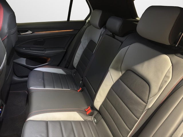 Volkswagen Golf 2.0 TSI DSG GTI Style