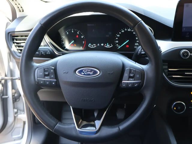 Ford Focus Cool & Connect
