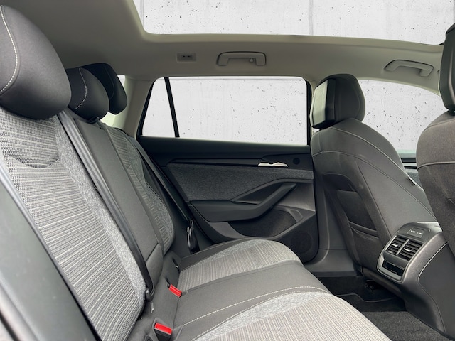 Skoda Superb 2.0 TDI Combi Selection