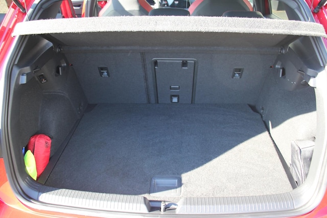 Volkswagen Golf 2.0 TSI DSG Golf VIII