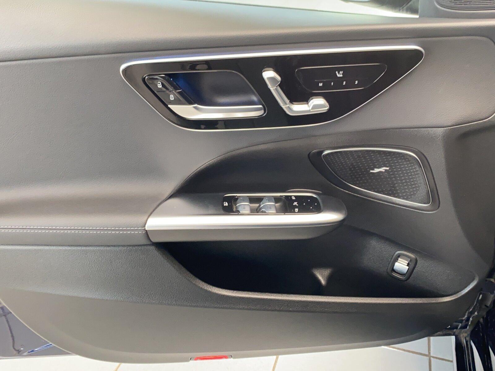 Mercedes-Benz C 300 4MATIC AVANTGARDE Estate