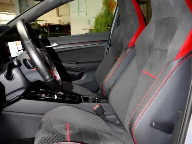 Volkswagen Golf 2.0 TSI DSG GTI