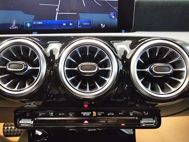 Mercedes-Benz A 250 AMG Line