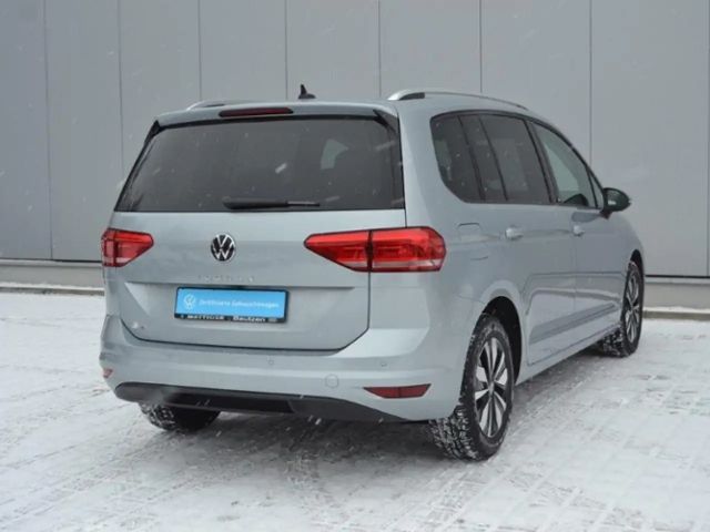 Volkswagen Touran 1.5 TSI DSG IQ.Drive Move