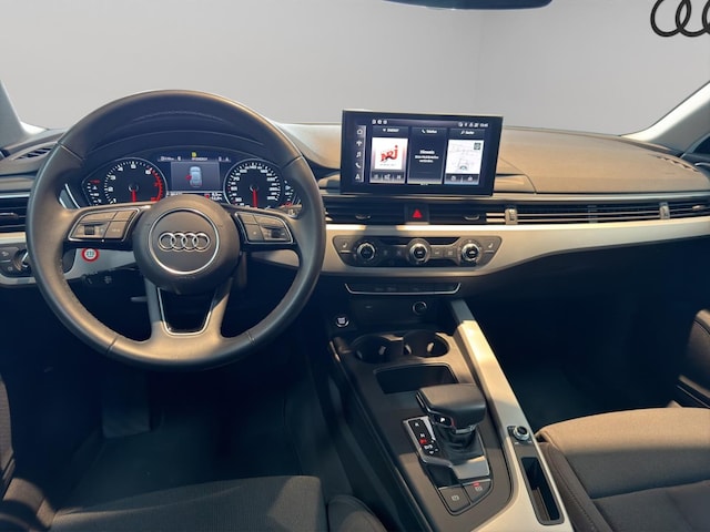 Audi A4 35 TFSI Avant S-Tronic