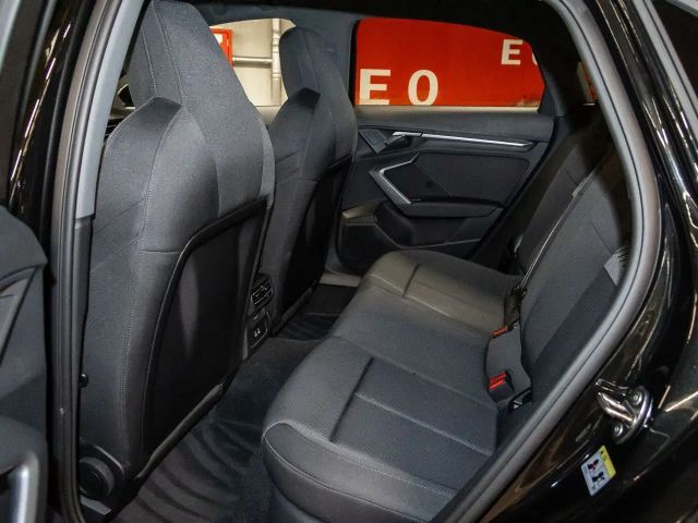 Audi A3 30 TFSI Sedan