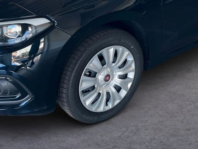 Fiat Tipo 5-Türer 1.5 HYBRID DCT AUTOMATIK/KLIMA/TFT/