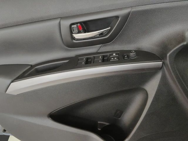 Suzuki S-Cross Hybrid