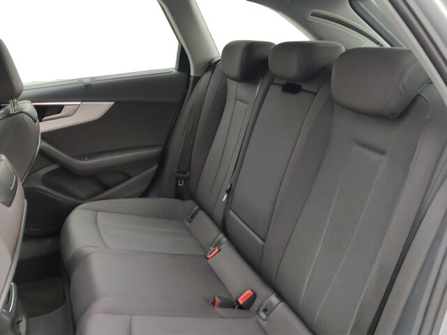 Audi A4 30 TDI Avant S-Tronic