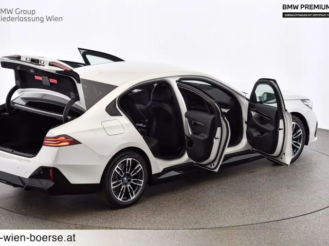 BMW 530 530e Sedan xDrive