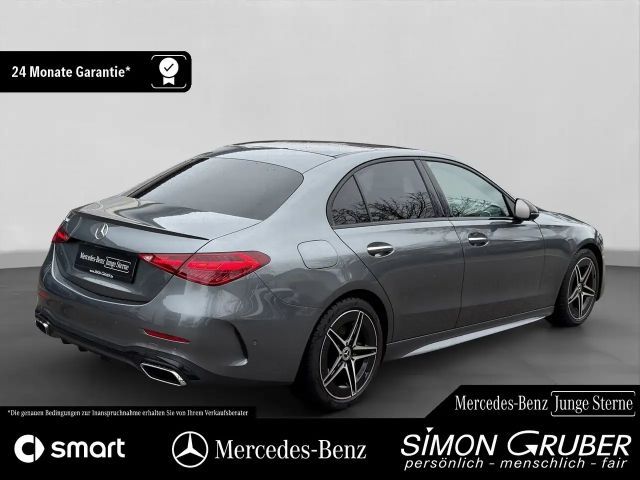 Mercedes-Benz C 200 AMG Line Sedan