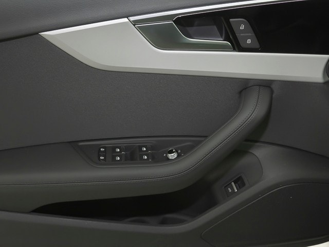 Audi A4 40 TDI Avant S-Line S-Tronic