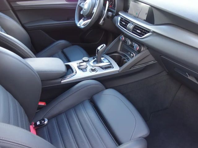 Alfa Romeo Stelvio Q4 Veloce