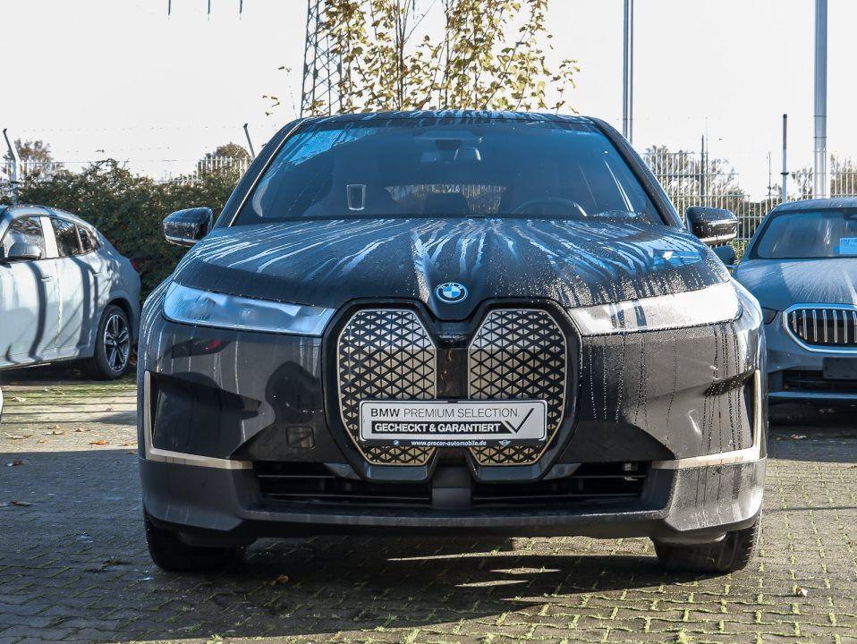 BMW iX xDrive40