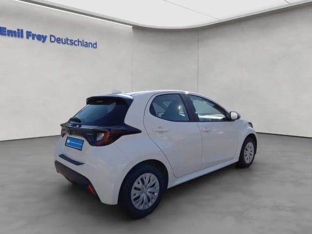 Toyota Yaris Business Hybride