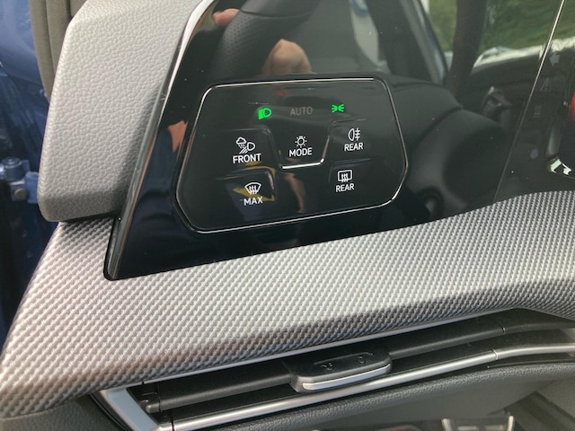 Volkswagen Golf 2.0 TSI DSG Golf VIII Style