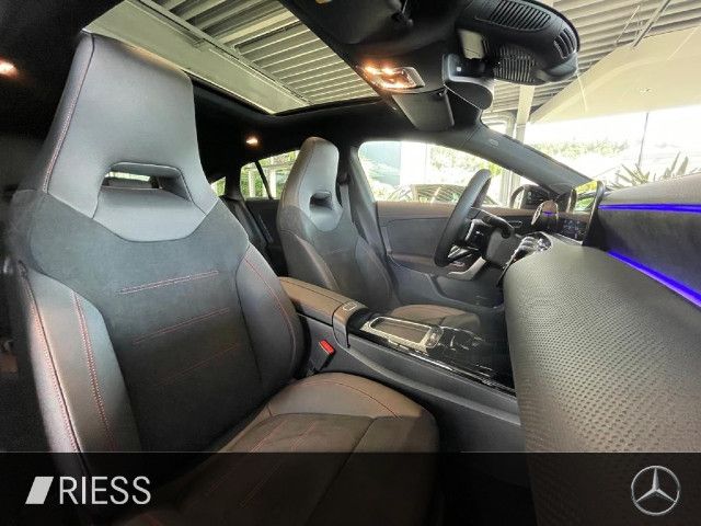 Mercedes-Benz CLA 200 AMG Line Shooting Brake