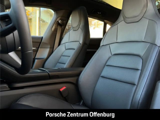 Porsche Taycan 4 Cross Turismo