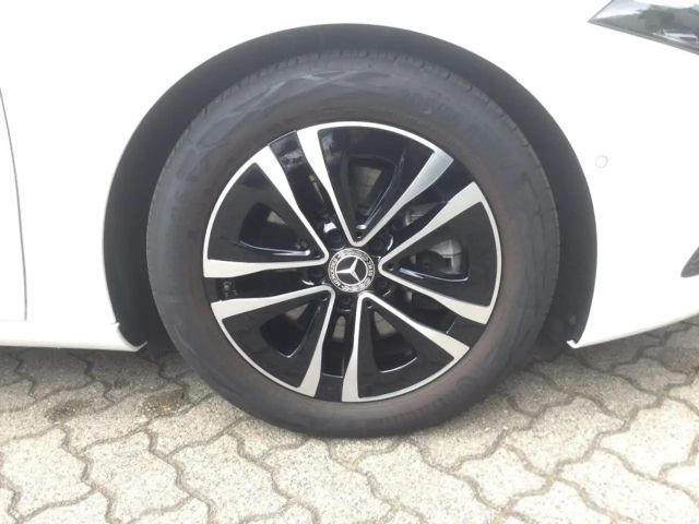 Mercedes-Benz A 220 4MATIC Progressive