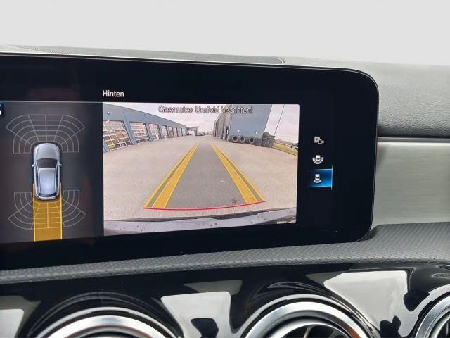 Mercedes-Benz A 250 A 250 e AMG Line