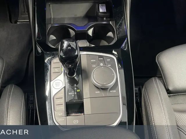 BMW X3 i A LC+ PDC RFK SHZ HiFi LED KlimaA 20" LM