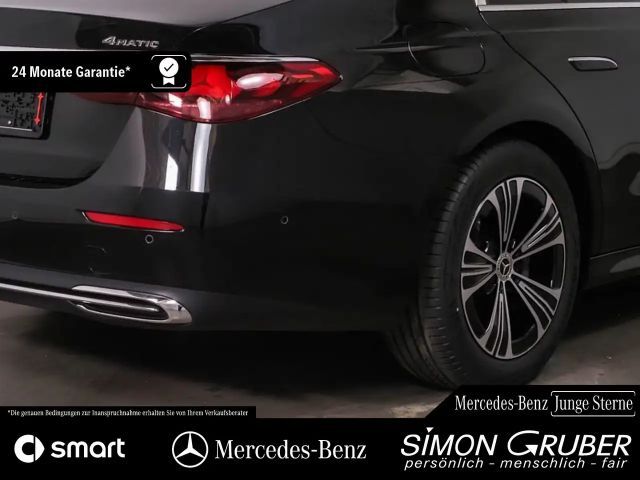 Mercedes-Benz E 200 4MATIC AVANTGARDE Sedan