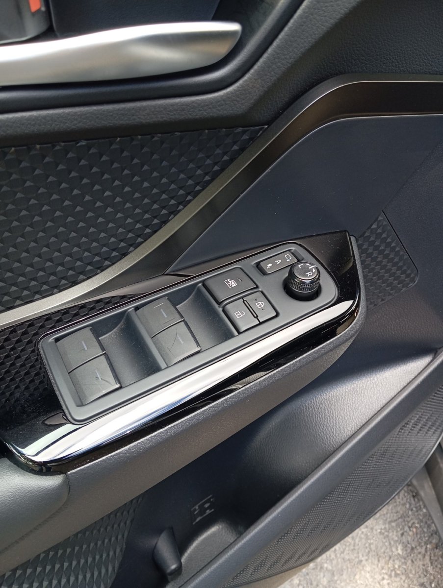 Toyota C-HR 5-deurs Team D