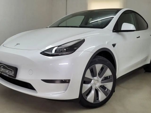 Tesla Model Y AWD