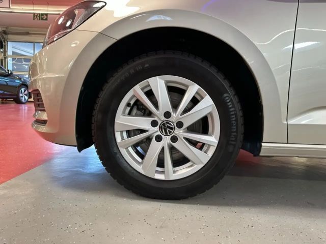 Volkswagen Touran 1.5 TSI DSG