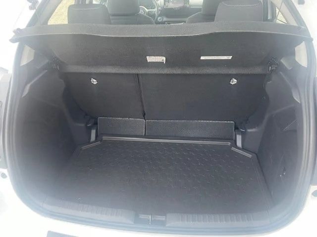 Toyota Yaris Hatchback Hybride Team D