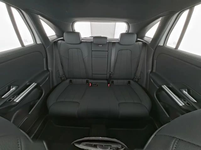 Mercedes-Benz EQA 300 4MATIC Advanced