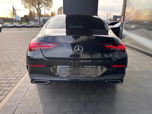 Mercedes-Benz CLA 220 AMG Line CLA 220 d Sedan