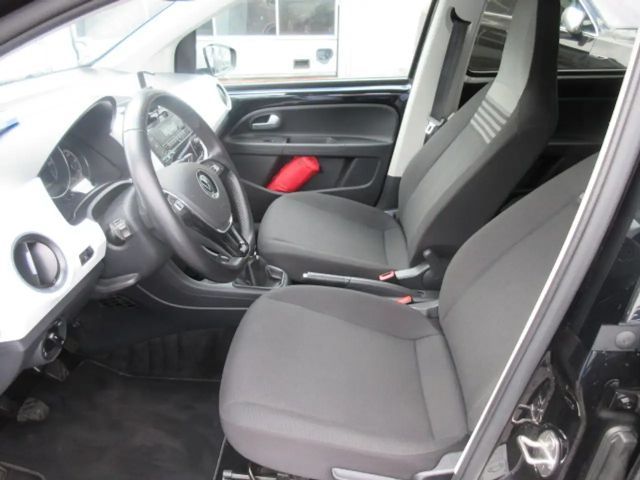 Volkswagen up! Style