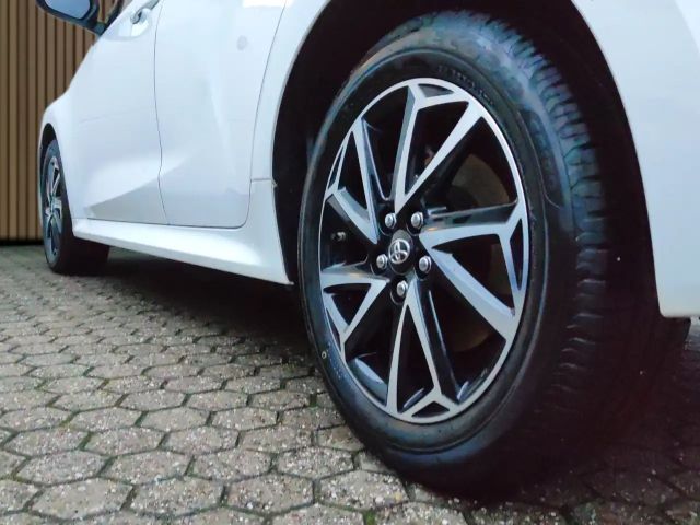 Toyota Yaris Hatchback Hybride Team D