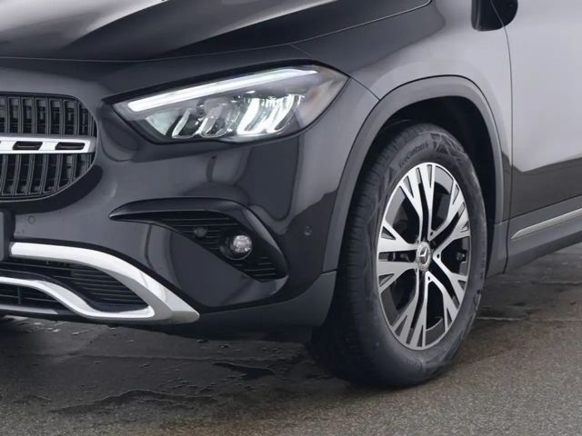 Mercedes-Benz GLA 180 Progressive
