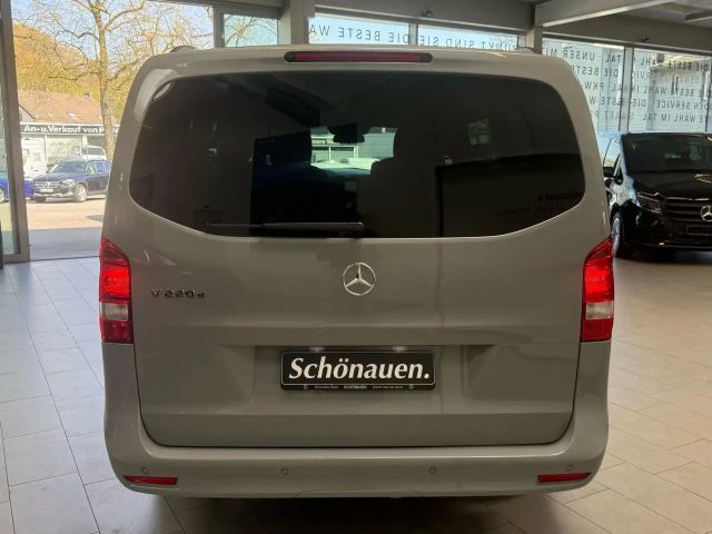 Mercedes-Benz V 220 Limousine Lang V 220 d