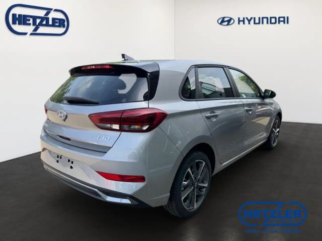 Hyundai i30 Advantage Hybrid T-GDi