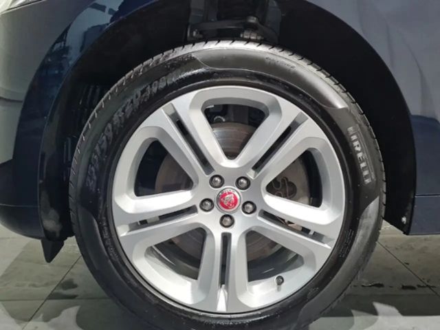 Jaguar F-Pace D300 R-Dynamic