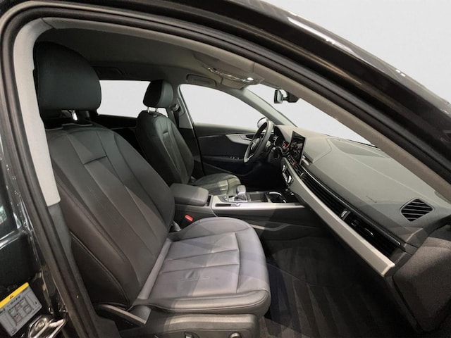 Audi A4 30 TDI Avant S-Tronic